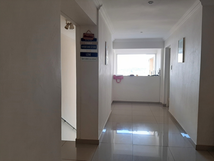 6 Bedroom Property for Sale in Kosmos North West